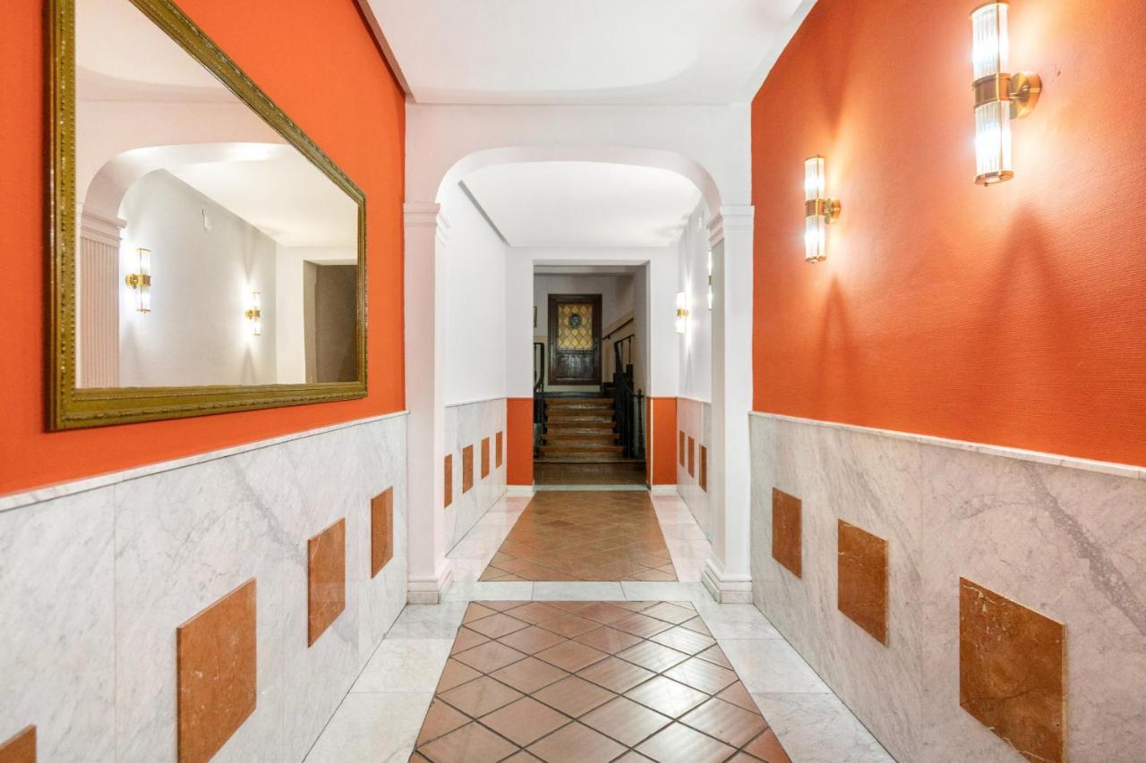 Apartamento En La Puerta Del Sol Apartment Madrid Exterior photo